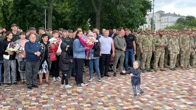 У Черкасах нагородили сім'ї загиблих захисників У Черкасах нагородили сім'ї загиблих захисників