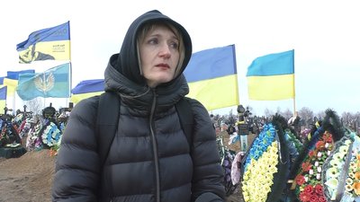 У Запоріжжі попрощалися із загиблим військовослужбовцем батальону "Азов" Іваном Сіріцею У Запоріжжі попрощалися із загиблим військовослужбовцем батальону "Азов" Іваном Сіріцею