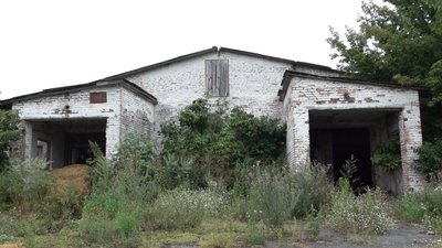 Шукають власників закинутих будівель Шукають власників закинутих будівель