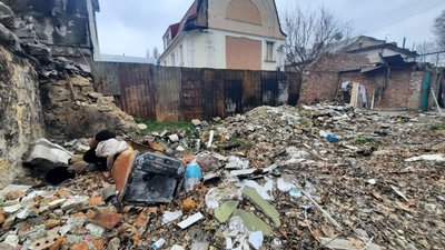 Обстріли Миколаєва пошкодити понад 3 тисячі будинків: що робитимуть з будівельним сміттям Обстріли Миколаєва пошкодити понад 3 тисячі будинків: що робитимуть з будівельним сміттям