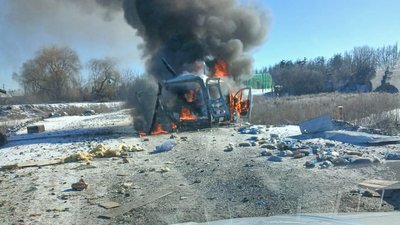 авто, в яке влучив російський дрон в Осколі