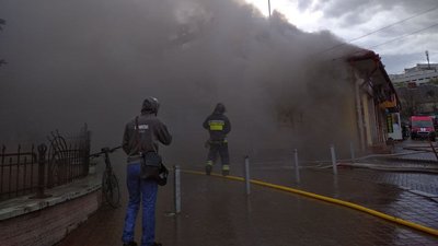 У Франківську на квітковому ринку сталася пожежа У Франківську на квітковому ринку сталася пожежа