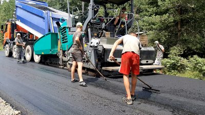 На Івано-Франківщині відремонтували 85 кілометрів шляхів