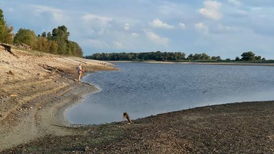 Місяць після підриву Каховської ГЕС: стан водойм Кушугумської громади на Запоріжжі – фоторепортаж
