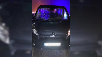 Автомобіль, який на смерть збив пішохода на Чернігівщині Автомобіль, який на смерть збив пішохода на Чернігівщині