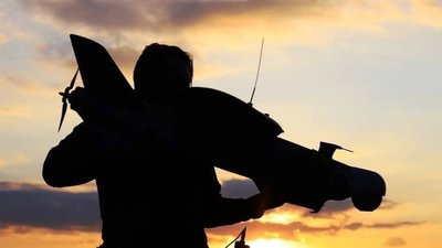 Український військовослужбовець, армія, фронт