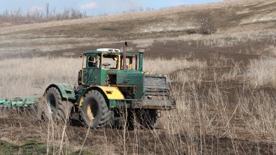 розмінування безпілотний трактор поля фермерство Долина Донецька область розмінування безпілотний трактор поля фермерство Долина Донецька область