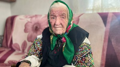 Катерина Воробей, довгожителька, бабуся