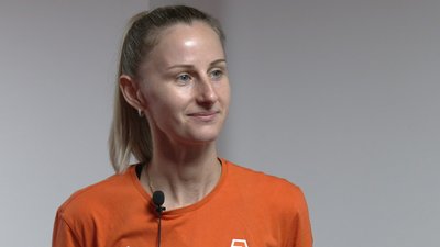 Капітанка жіночої футбольної команди у Чернівцях Катерина Сільченкова Капітанка жіночої футбольної команди у Чернівцях Катерина Сільченкова