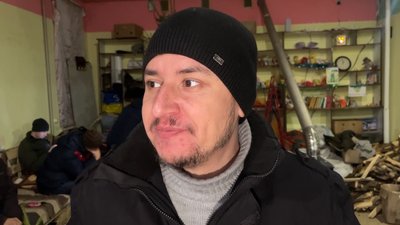 "Поки є можливість - будемо допомагати": запорізькі волонтери у Бахмуті "Поки є можливість - будемо допомагати": запорізькі волонтери у Бахмуті