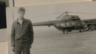 Від вертольотів до дронів. Військовий льотчик Юрій Сметанський навчає бійців керувати безпілотниками Від вертольотів до дронів. Військовий льотчик Юрій Сметанський навчає бійців керувати безпілотниками