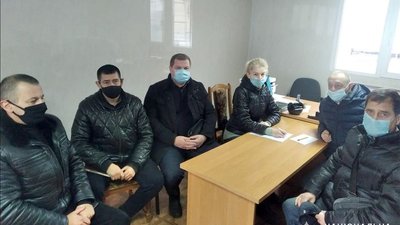 Представники хмельницьких промислових ринків. Фото: ГУ НП у Хмельницькій області Представники хмельницьких промислових ринків. Фото: ГУ НП у Хмельницькій області
