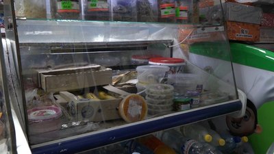 Генератори, акумулятори, свічки: як у Житомирі працює малий бізнес під час відключень електроенергії Генератори, акумулятори, свічки: як у Житомирі працює малий бізнес під час відключень електроенергії