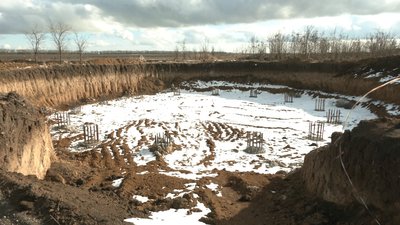 Пошкодили паї та насипали землі на врожай. На Запоріжжі селяни нарікають: забудовники порушили угоди