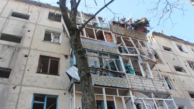 Російські війська обстріляли найбільш густонаселений мікрорайон Охтирки Російські війська обстріляли найбільш густонаселений мікрорайон Охтирки