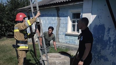Чоловік впав у колодязь