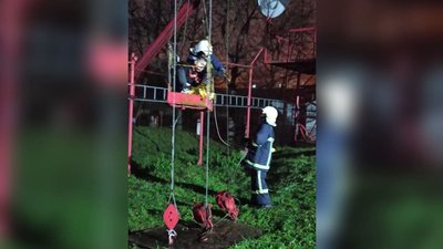 Знімали пів ночі. У Франківську на телевізійну вежу заліз невідомий