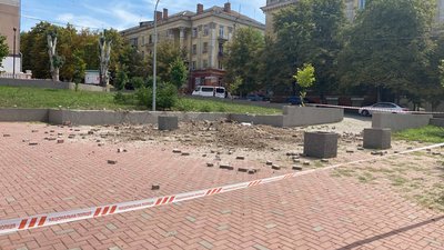 Гатили зі "Смерчів" та "Градів". Марганець після обстрілу військ РФ Гатили зі "Смерчів" та "Градів". Марганець після обстрілу військ РФ