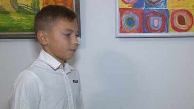 Перша виставка робіт 11-річного Давіда Догадко відкрилася в Черкасах Перша виставка робіт 11-річного Давіда Догадко відкрилася в Черкасах