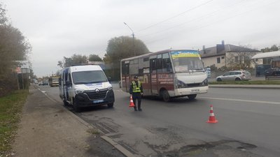 На Волині перевіряють якість доріг. Які недоліки фіксують На Волині перевіряють якість доріг. Які недоліки фіксують
