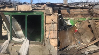 У трьох селах Луганщини поновили електропостачання, пошкоджене обстрілом У трьох селах Луганщини поновили електропостачання, пошкоджене обстрілом