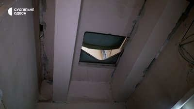 В Одесі потік дах у будинку