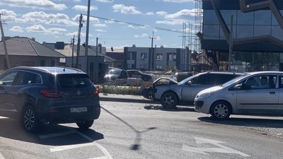 У селі біля Луцька – аварія за участі трьох авто У селі біля Луцька – аварія за участі трьох авто