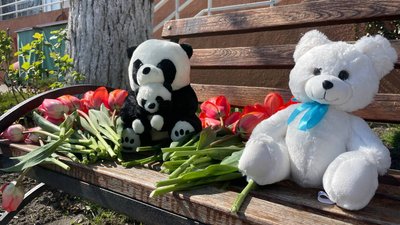 В Одесі продовжують розбирати завали від ракетного удару В Одесі продовжують розбирати завали від ракетного удару