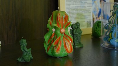 "Свічки завжди мають свою душу": полтавка Аліна Гончарова виготовляє свічки "Свічки завжди мають свою душу": полтавка Аліна Гончарова виготовляє свічки