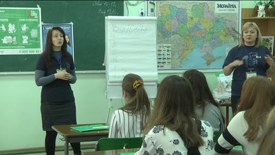 "Щеплення від підліткових халеп": на Волині втілюють проєкт для школярів "Щеплення від підліткових халеп": на Волині втілюють проєкт для школярів