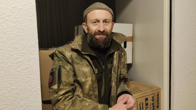 "Треба не боятися, а починати робити": українські біженці в німецькому місті Фінстервальде збирають допомогу для Харкова "Треба не боятися, а починати робити": українські біженці в німецькому місті Фінстервальде збирають допомогу для Харкова