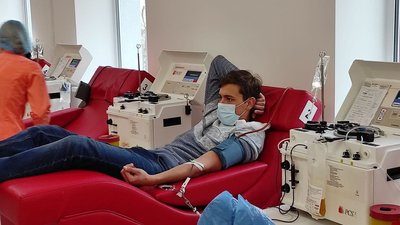 Кров та іграшки: Черкаські студенти взяли участь у акції для онкохворих дітей Кров та іграшки: Черкаські студенти взяли участь у акції для онкохворих дітей