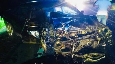 Лоб у лоб. На Прикарпатті в аварії загинув водій Лоб у лоб. На Прикарпатті в аварії загинув водій