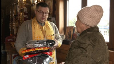 У Черкасах представники православного храму зібрали гроші на теплий одяг для ЗСУ У Черкасах представники православного храму зібрали гроші на теплий одяг для ЗСУ