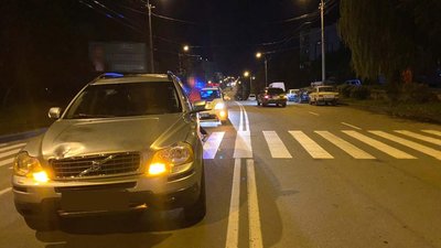 У Рівному на переході збили пішохода – в поліції розповіли подробиці
