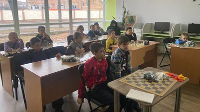 У Полтаві відкрили додаткові місця, де можна безплатно навчатися грати в шахи