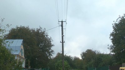 Віталій Братко каже, головна проблема в перебоях з електропостачанням – дерева, що ростуть близько до ліній Віталій Братко каже, головна проблема в перебоях з електропостачанням – дерева, що ростуть близько до ліній