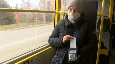 У комунальному транспорті Полтави запрацювала безконтактна оплата проїзду