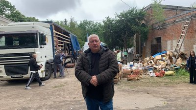 Волонтер Василь Конько