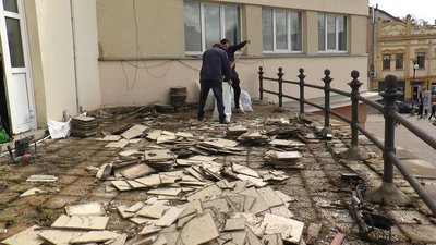 На ремонт фасаду франківської ратуші витратять 354 тисячі гривень На ремонт фасаду франківської ратуші витратять 354 тисячі гривень