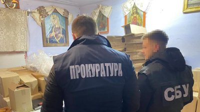 На Львівщині викрили цех із виробництва підробного алкоголю