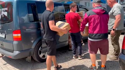 На передову з Франківщини для бійців "десятки" передали ноутбуки та планшети На передову з Франківщини для бійців "десятки" передали ноутбуки та планшети
