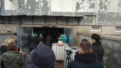 Майже 37 тисяч пляшок горілки розпочали утилізовувати на Львівщині
