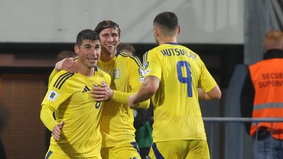 Руслан Маліновський не увійшов до заявки України на матч проти Франції