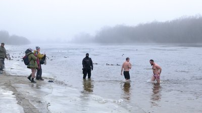 Без богослужінь та наметів для обігріву: як чернігівці відзначали цьогоріч Водохреще