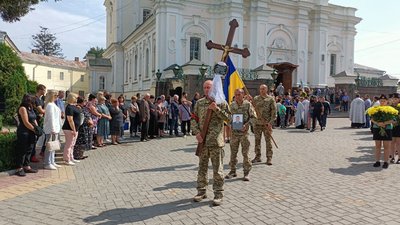 У Луцьку попрощалися із загиблим Максимом Мартиновим
