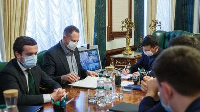 Пік захворюваності на COVID-19 очікується на початку травня — уряд