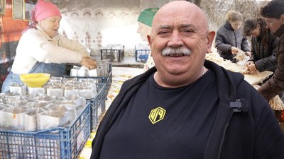 Волонтер, допомога
