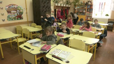 Коломийську гімназію № 10 хочуть закрити. Батьки і педагоги проти