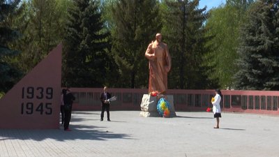 У Сватовому провели автопробіг пам'ятними місцями У Сватовому провели автопробіг пам'ятними місцями